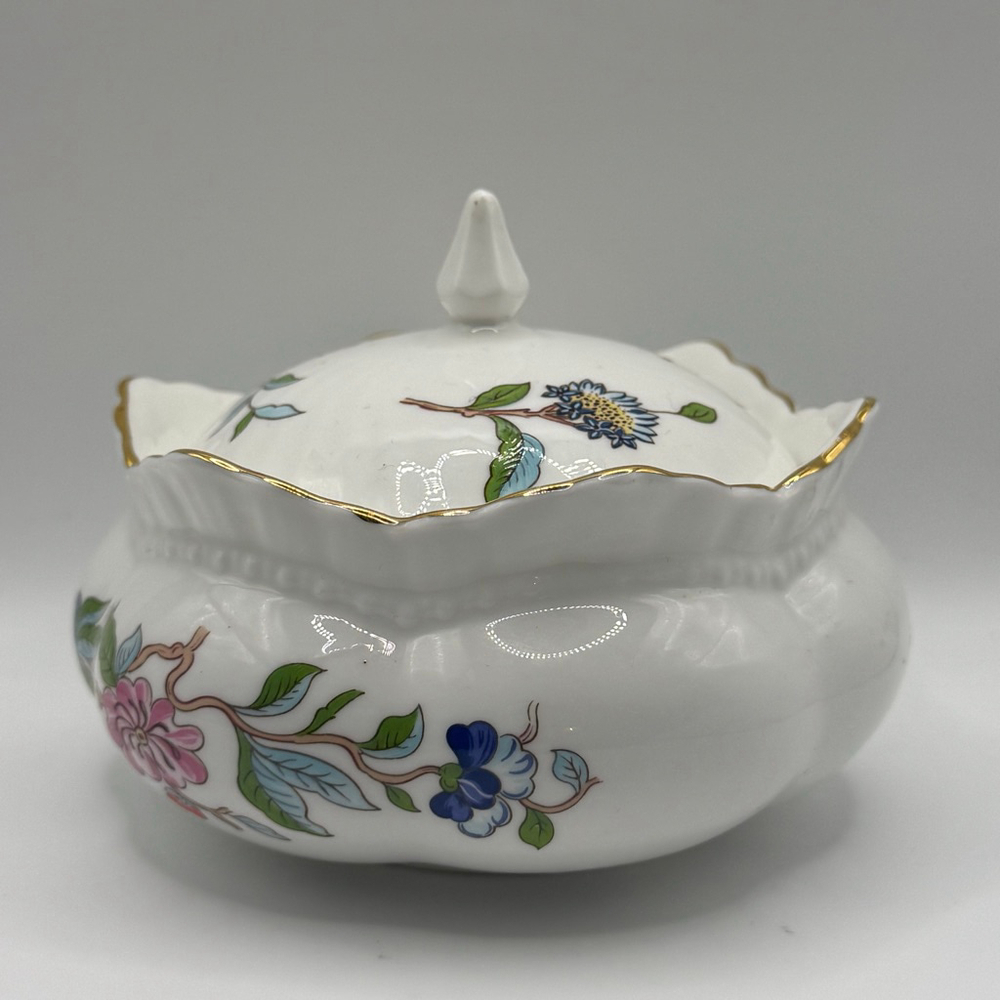 Aynsley Pembroke Gold Trim Floral Fine Bone China Windsor trinket box with Lid